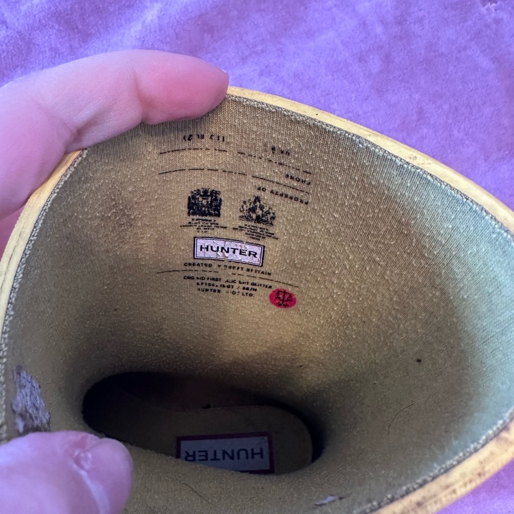 Discontinued kids Hunter Bright Yellow sparkle Waterproof Boots - Picture 6 of 8